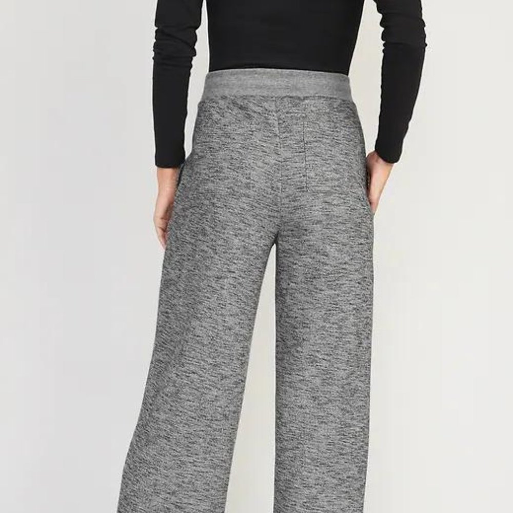 Old Navy High-Waisted Cropped Straight Sweatpants for Women New - Picture 4 of 7